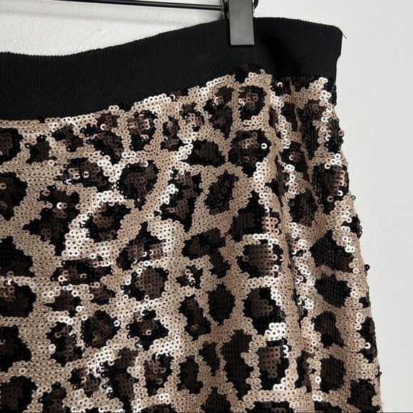 Banana Republic Sequin Leopard Print Mini Skirt NWT Size 14 - Picture 5 of 15